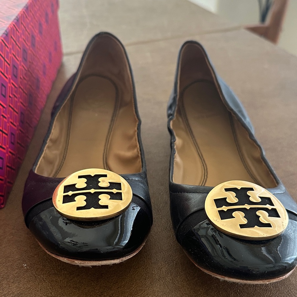 Tory Burch Minnie Cap-Toe Ballet!  Nappa / Patent Leather